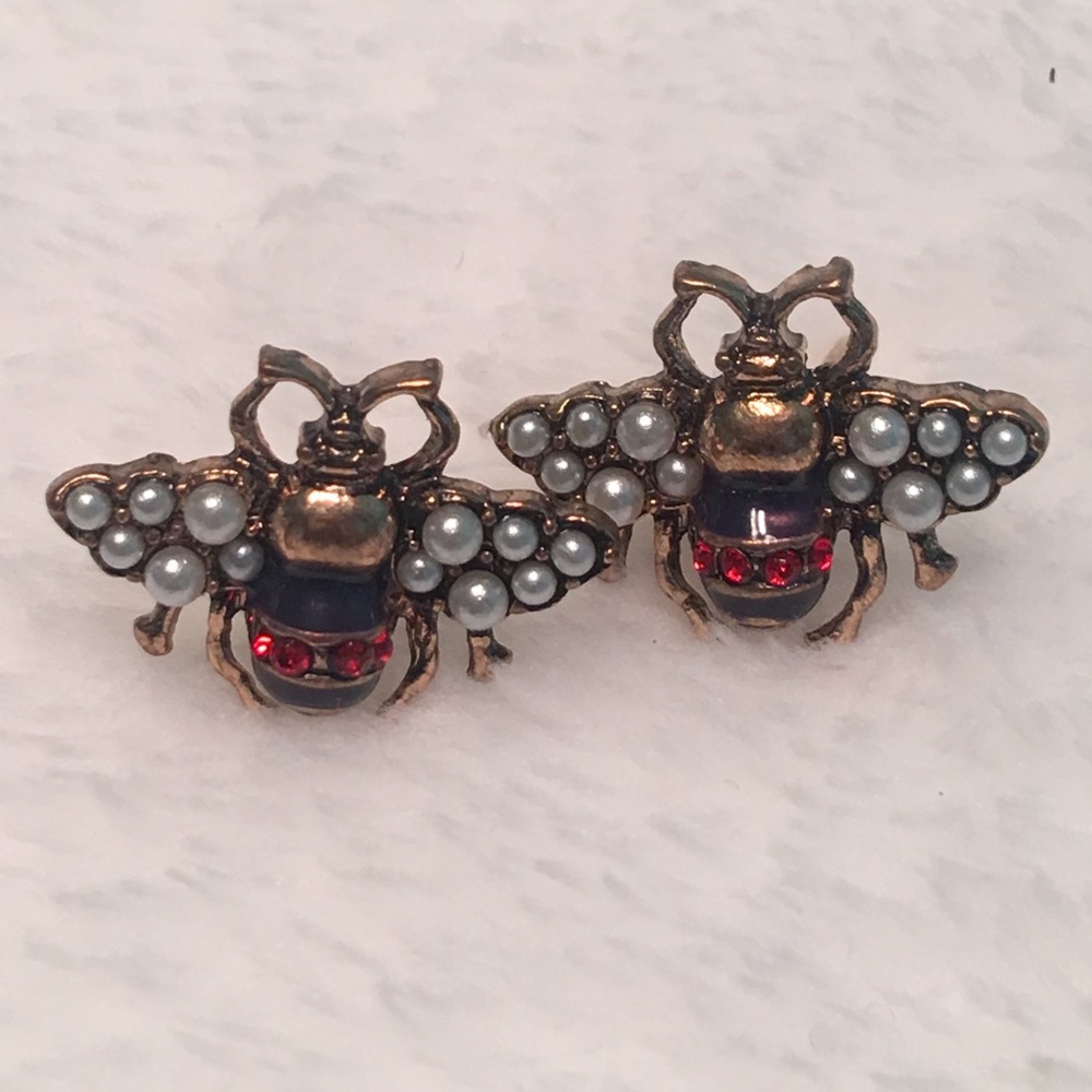 Rhinestone pearl bee antique gold vintage earrings boho Nwt - Picture 2 of 3